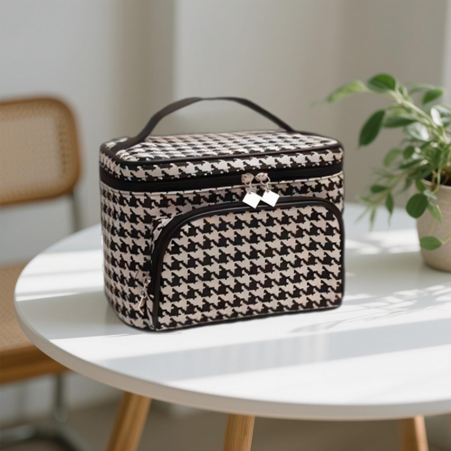 Large-capacity Fashionable Cosmetic Bag